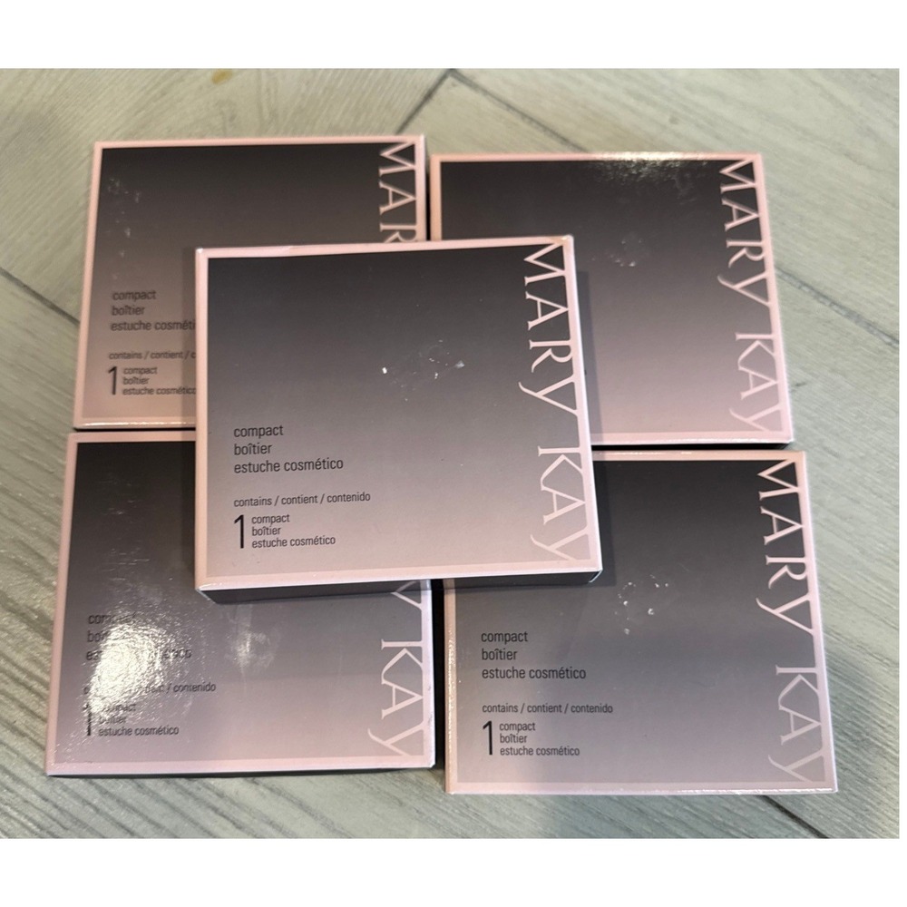 Lot of 5 Mary Kay Cosmetic Compacts Refillable‎ Makeup Palettes 017362 New
